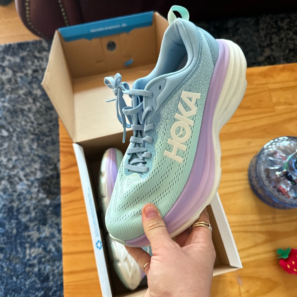 Hoka wide sneakers - brand new